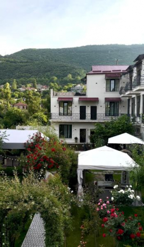 REDROOF country house hotel